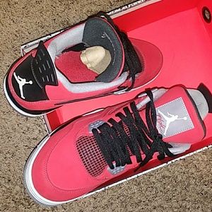 Jordan 4